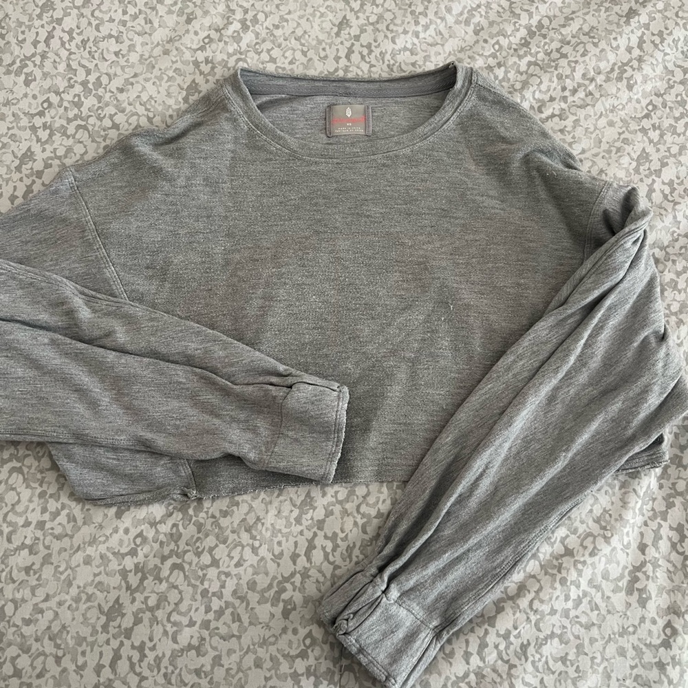 Free People Gray Long Sleeve Crop Top